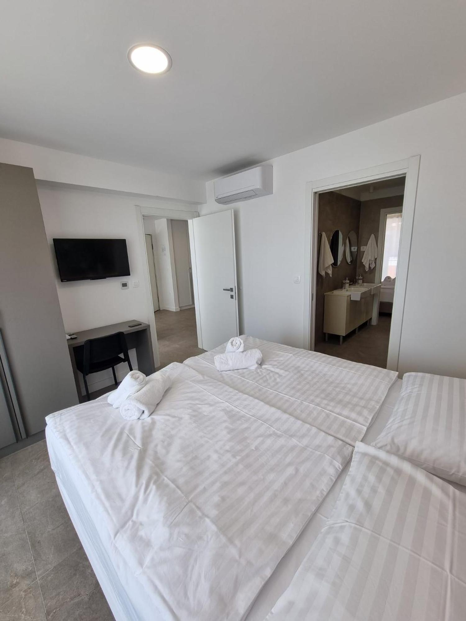 Calypso Residence Umag Extérieur photo
